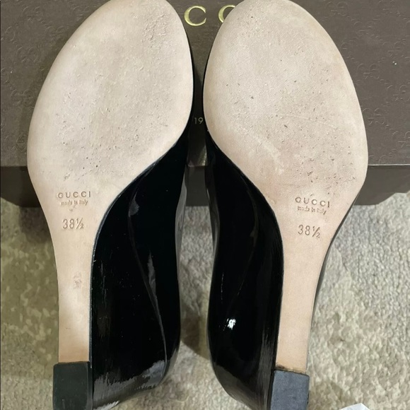 Gucci Black Round Toe Patent Leather Wedges - Size Women's 38.5 Authenticated! - Picture 3 of 10